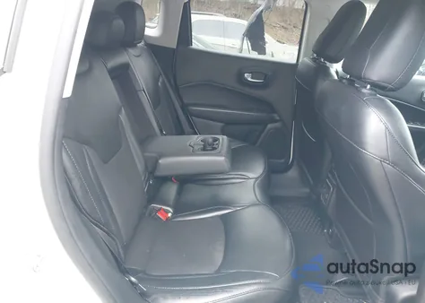 2020 Jeep Compass Altitude 4X4 из США, поврежденный, VIN 3C4NJDBBXLT209729